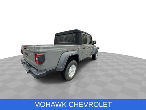 Used 2020 Jeep Gladiator Sport w/ Quick Order Package 24S AWD/4WD image 9