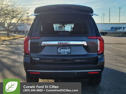 Used 2021 GMC Yukon XL Denali w/ Denali Premium Package AWD/4WD image 19