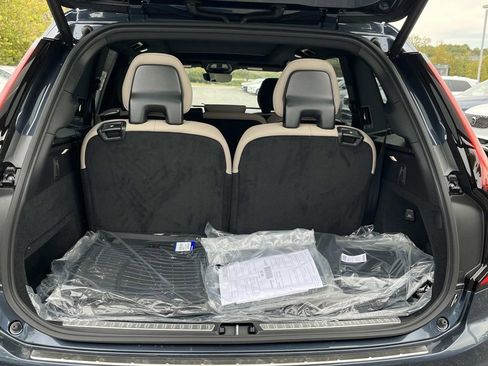 New 2026 Volvo XC90 B6 Plus w/ Protection Package Premier image 12