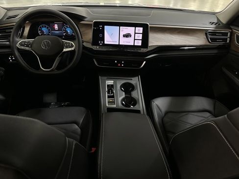 New 2026 Volkswagen Atlas SE image 25