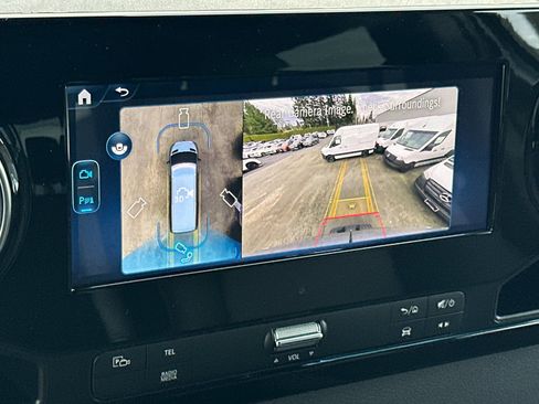 Used 2025 Mercedes-Benz Sprinter 2500 image 20