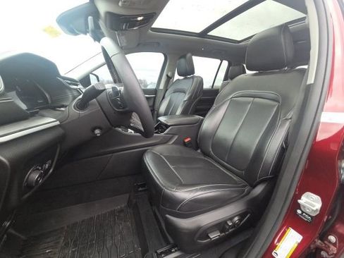 Used 2023 Jeep Grand Cherokee L Limited w/ Luxury Tech Group II image 28