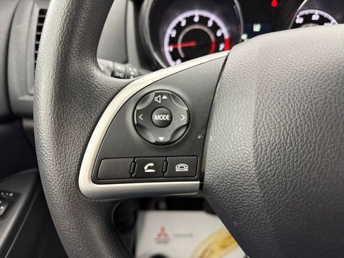 Used 2024 Mitsubishi Outlander Sport ES image 32