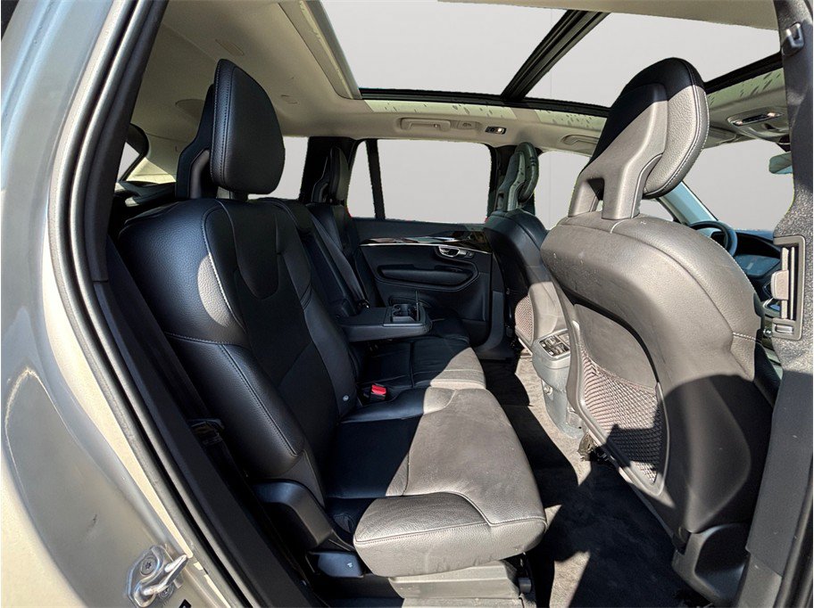 Used 2018 Volvo XC90 T6 Momentum w/ Convenience Package AWD/4WD image 44
