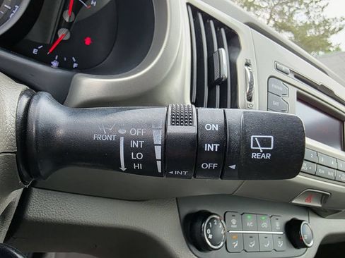 Used 2011 Kia Sportage LX FWD image 30