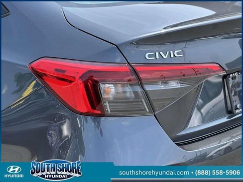 Used 2023 Honda Civic Sport image 10