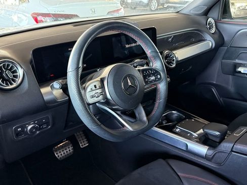 Certified 2022 Mercedes-Benz GLB 250 image 2