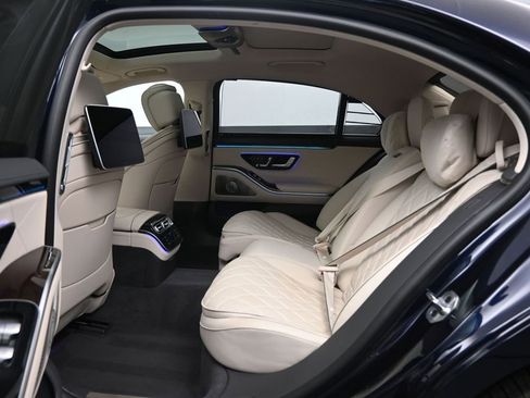 Used 2025 Mercedes-Benz S 580 4MATIC Sedan image 25