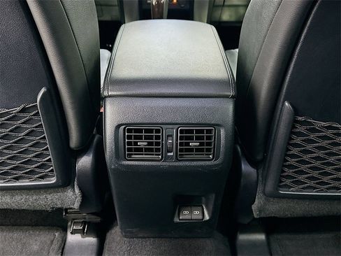 Used 2024 Toyota 4Runner Limited image 26