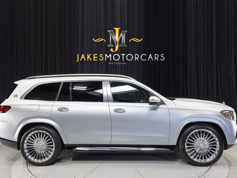 Used 2023 Mercedes-Benz Maybach GLS 600 4MATIC image 18