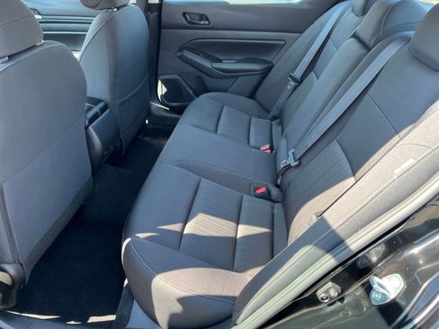 Used 2025 Nissan Altima 2.5 SV image 25