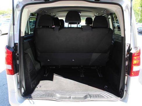 Used 2016 Mercedes-Benz Metris Passenger image 23