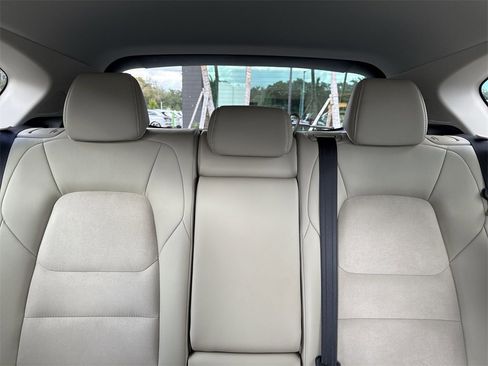 Used 2018 MAZDA CX-5 Touring w/ Preferred Equipment Package image 16