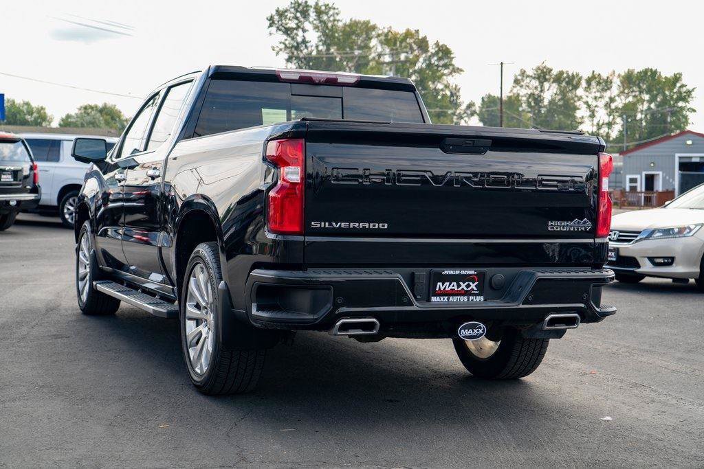 Used 2020 Chevrolet Silverado 1500 High Country w/ Technology Package AWD/4WD image 12