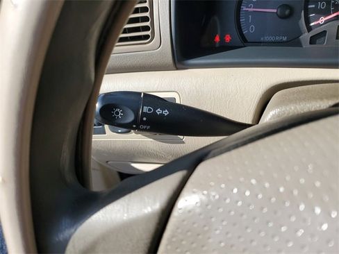 Used 2006 Toyota Corolla CE image 13
