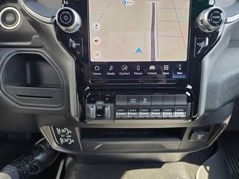 Used 2025 RAM 3500 Tradesman image 13