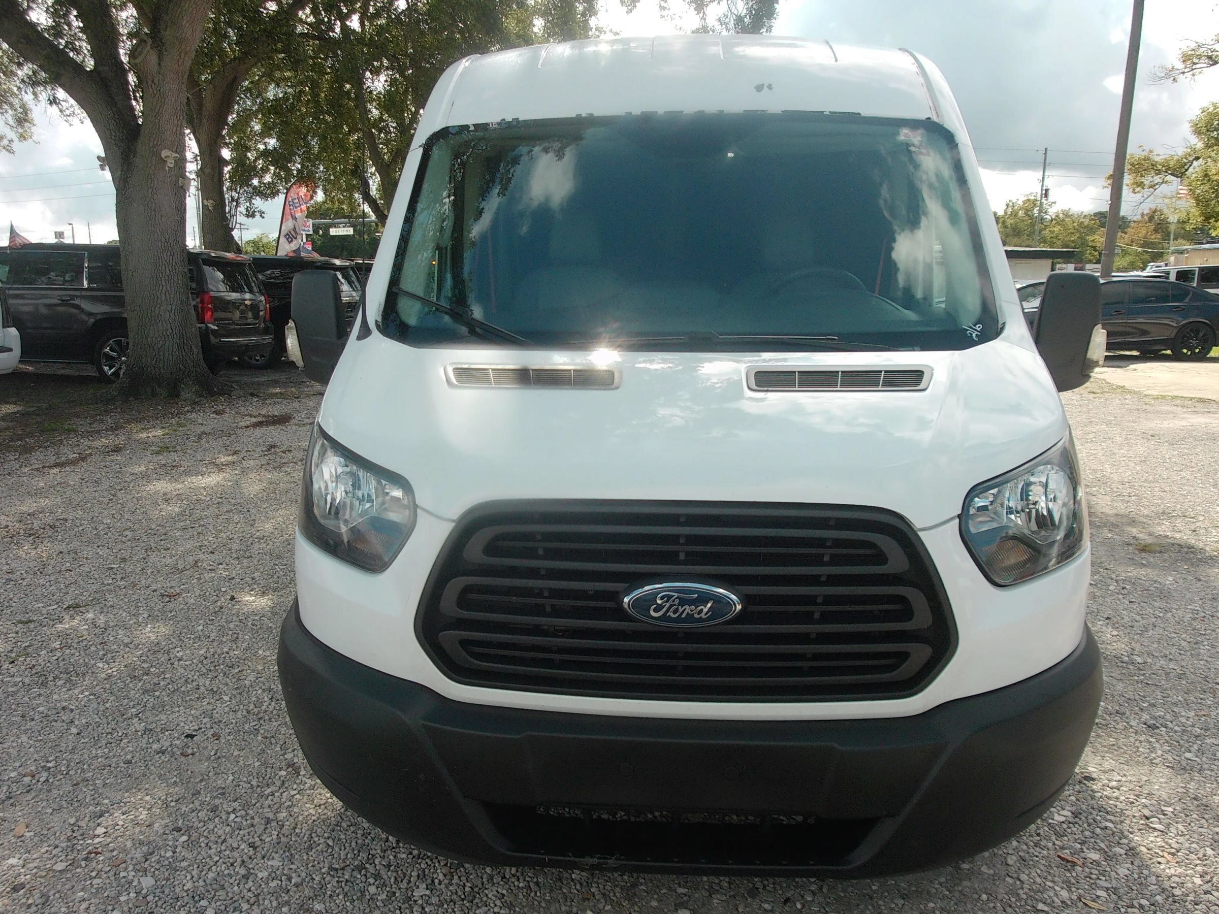 Used 2019 Ford Transit 150 148 Medium Roof RWD image 2
