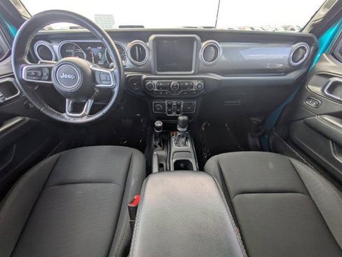 Used 2020 Jeep Wrangler Unlimited Sahara w/ Uconnect 4C Nav & Sound Group image 12