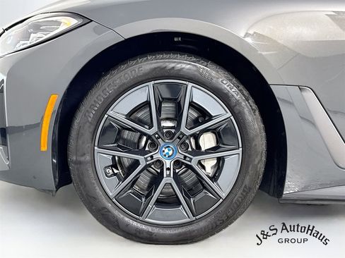 Used 2024 BMW i4 eDrive35 w/ Premium Package image 38