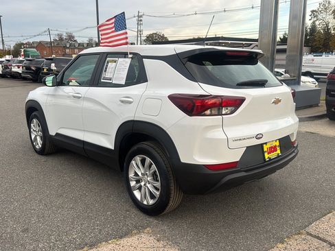 Used 2023 Chevrolet TrailBlazer LS image 4