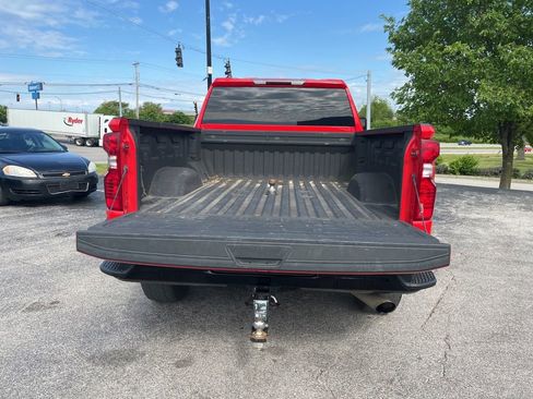 Used 2023 Chevrolet Silverado 2500 Custom w/ Gooseneck/5TH Wheel Package AWD/4WD image 11