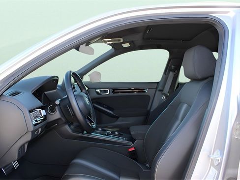 Used 2025 Honda Civic Sport image 22