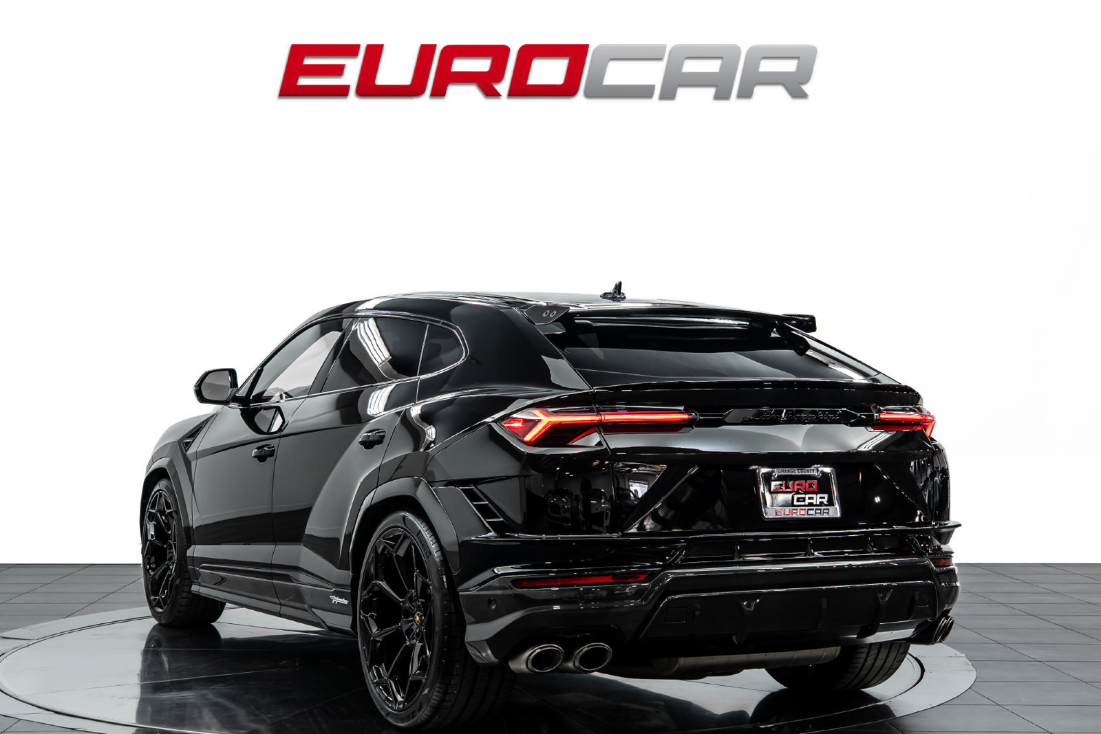 Used 2023 Lamborghini Urus Performante AWD/4WD image 3