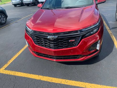 Used 2024 Chevrolet Equinox RS AWD/4WD image 3
