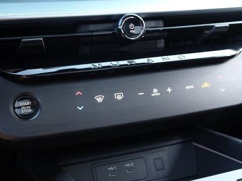 Certified 2025 Nissan Murano SL AWD/4WD image 17