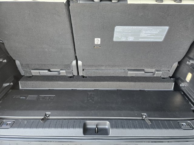 Used 2024 Toyota Sequoia Capstone AWD/4WD image 28