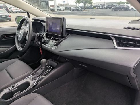 Used 2024 Toyota Corolla LE FWD image 33