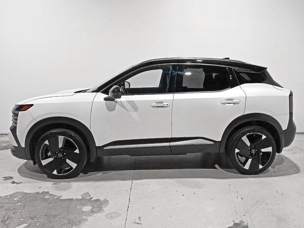Certified 2025 Nissan Kicks SR AWD/4WD image 4