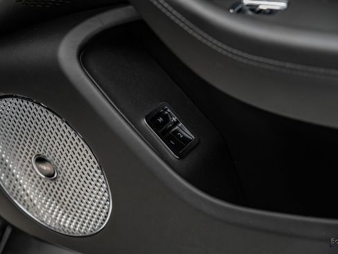 Used 2022 Bentley Flying Spur V8 AWD/4WD image 95