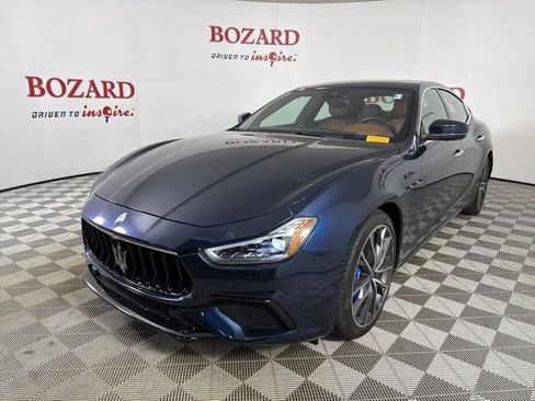 Used 2023 Maserati Ghibli Modena Q4 AWD/4WD image 4
