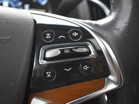 Used 2020 Cadillac Escalade Luxury w/ LPO, Radiant Package AWD/4WD image 17