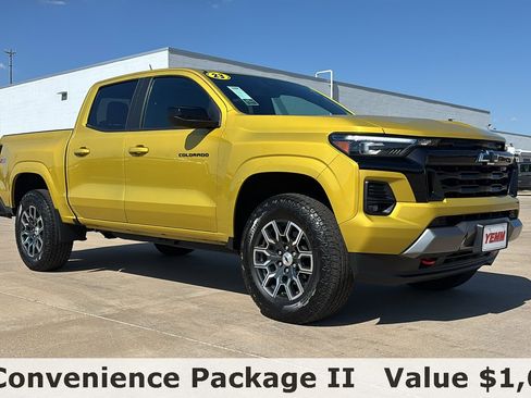 Used 2023 Chevrolet Colorado Z71 w/ Z71 Convenience Package 2 image 2