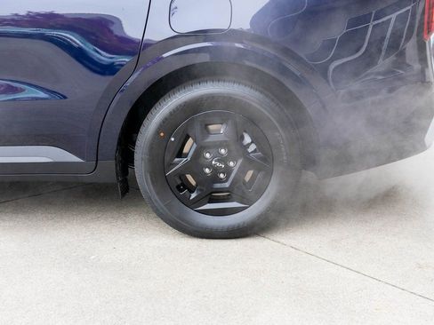 New 2026 Kia Carnival image 30