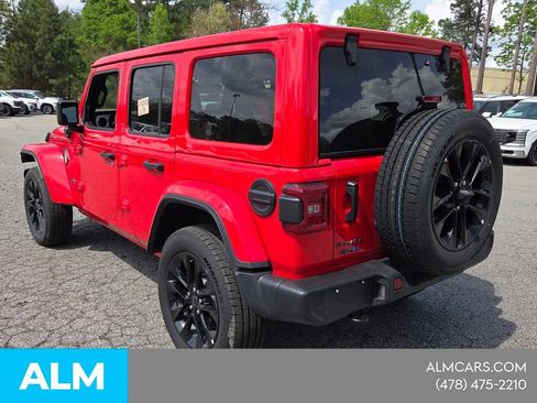 Used 2025 Jeep Wrangler Unlimited Sahara w/ Safety Group AWD/4WD image 12