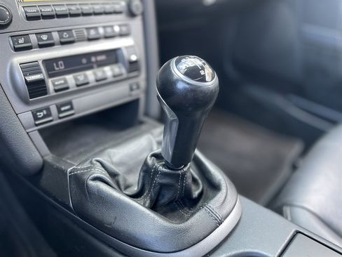 Used 2005 Porsche 911 Carrera image 3