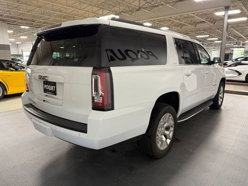 Used 2017 GMC Yukon XL SLT AWD/4WD image 4