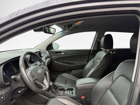 Used 2021 Hyundai Tucson Limited image 12