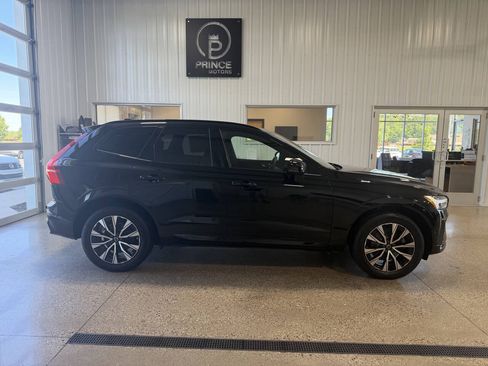 Used 2023 Volvo XC60 B5 Plus AWD/4WD image 6
