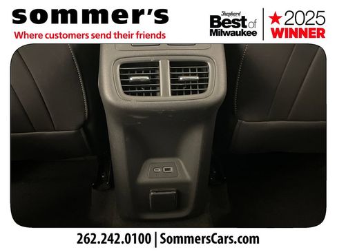 Used 2023 Buick Envision Avenir AWD/4WD image 24