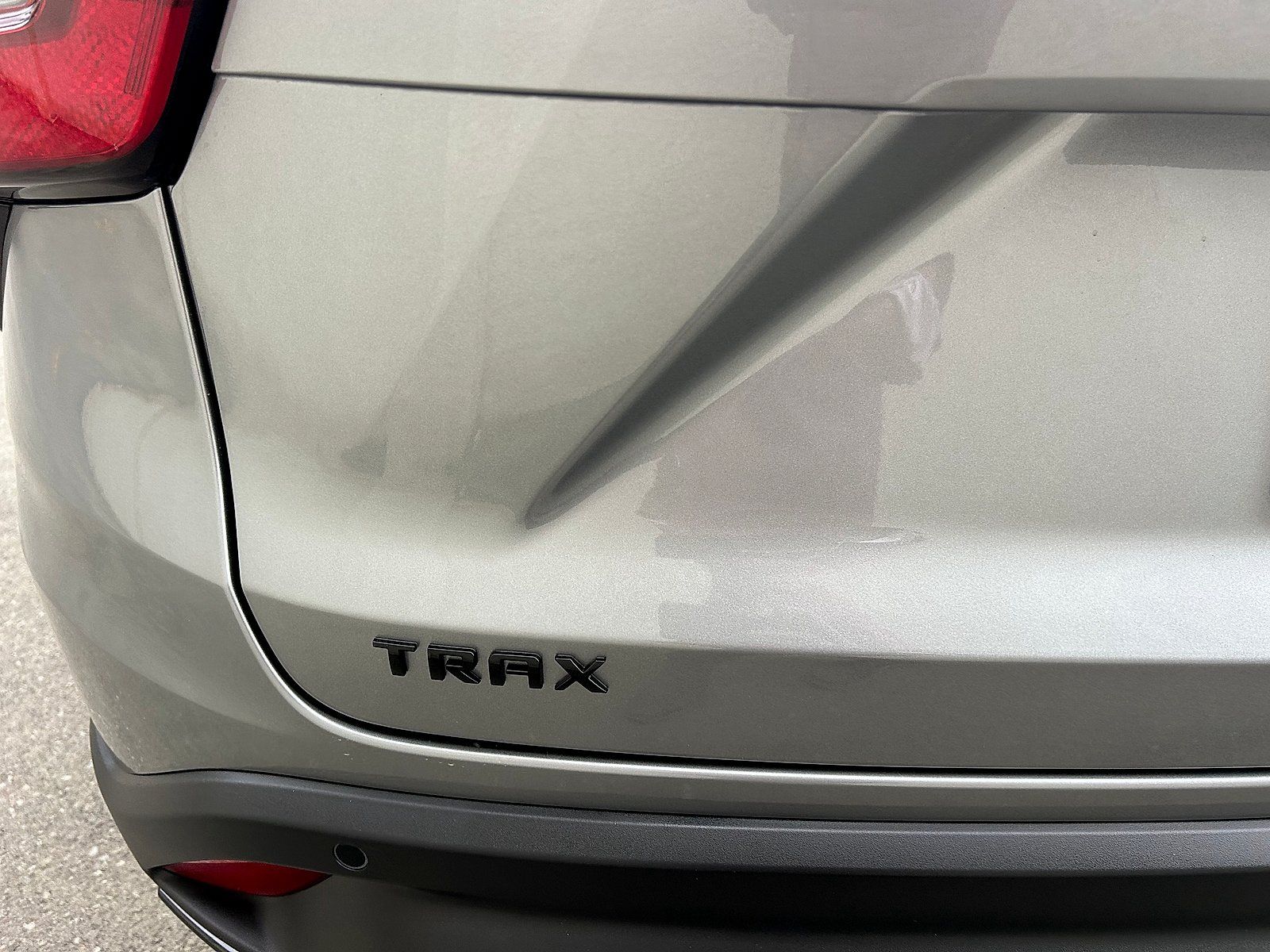 New 2026 Chevrolet Trax RS w/ Sunroof Package FWD image 10