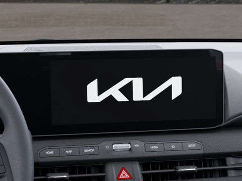New 2026 Kia K4 FWD image 22