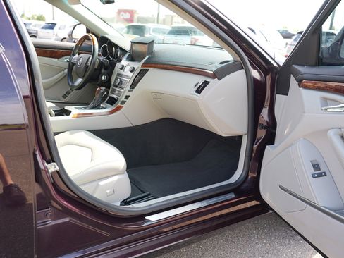 Used 2009 Cadillac CTS 3.6 RWD image 29