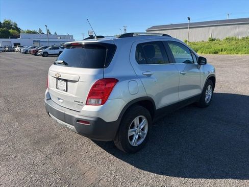 Used 2016 Chevrolet Trax LT w/ LT Convenience Package AWD/4WD image 5