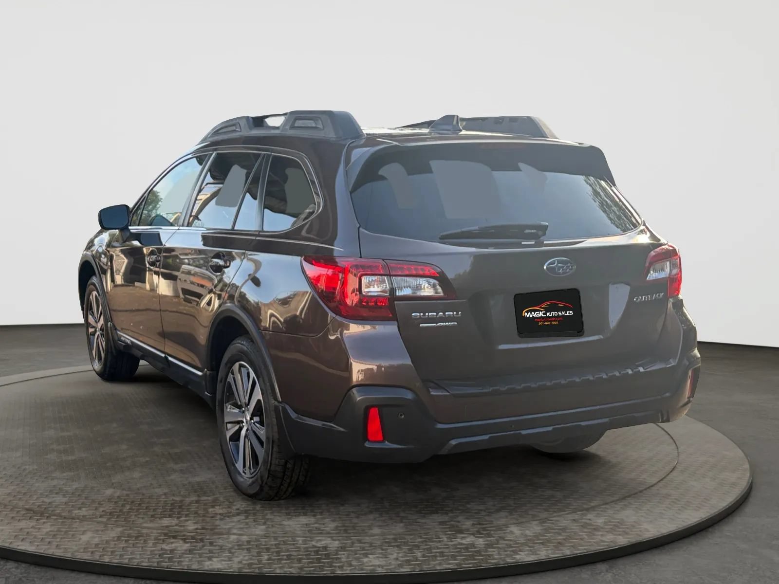 Used 2019 Subaru Outback 2.5i Limited w/ Protection Package #1 AWD/4WD image 8
