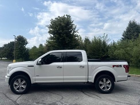 Used 2017 Ford F150 Platinum w/ Equipment Group 701A Luxury AWD/4WD image 9