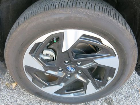 Used 2024 Subaru Crosstrek 2.5i Limited image 33